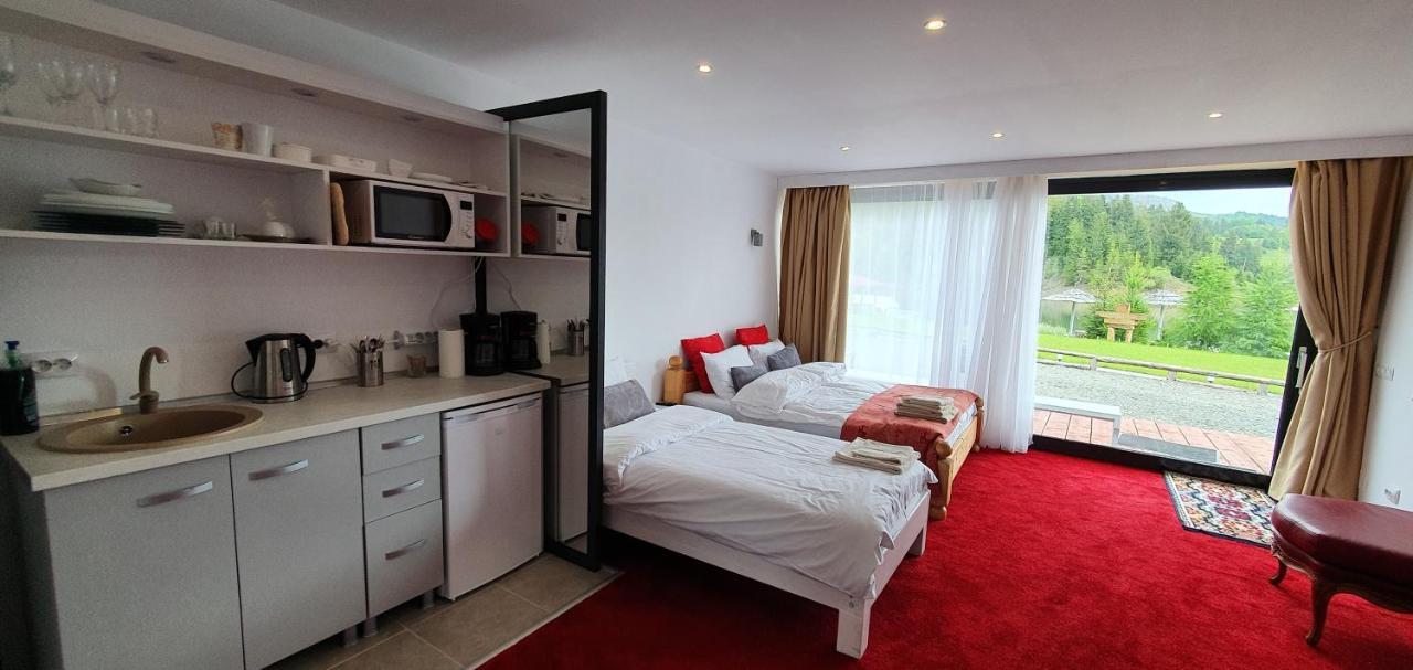Modern Rooms Colibita Luaran gambar